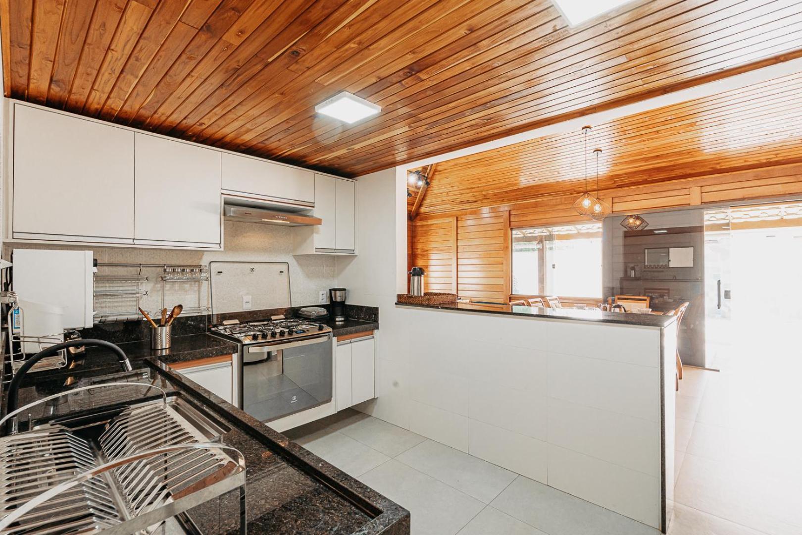 Casadecastelhanos, Quadra Do Mar De Castelhanos, 4 Suites Com Ar, Churrasqueira, Piscina, Hidromassagem, Cozinha Integrada Gourmet Ideal Para Familia E Amigos Anchieta  Exteriör bild